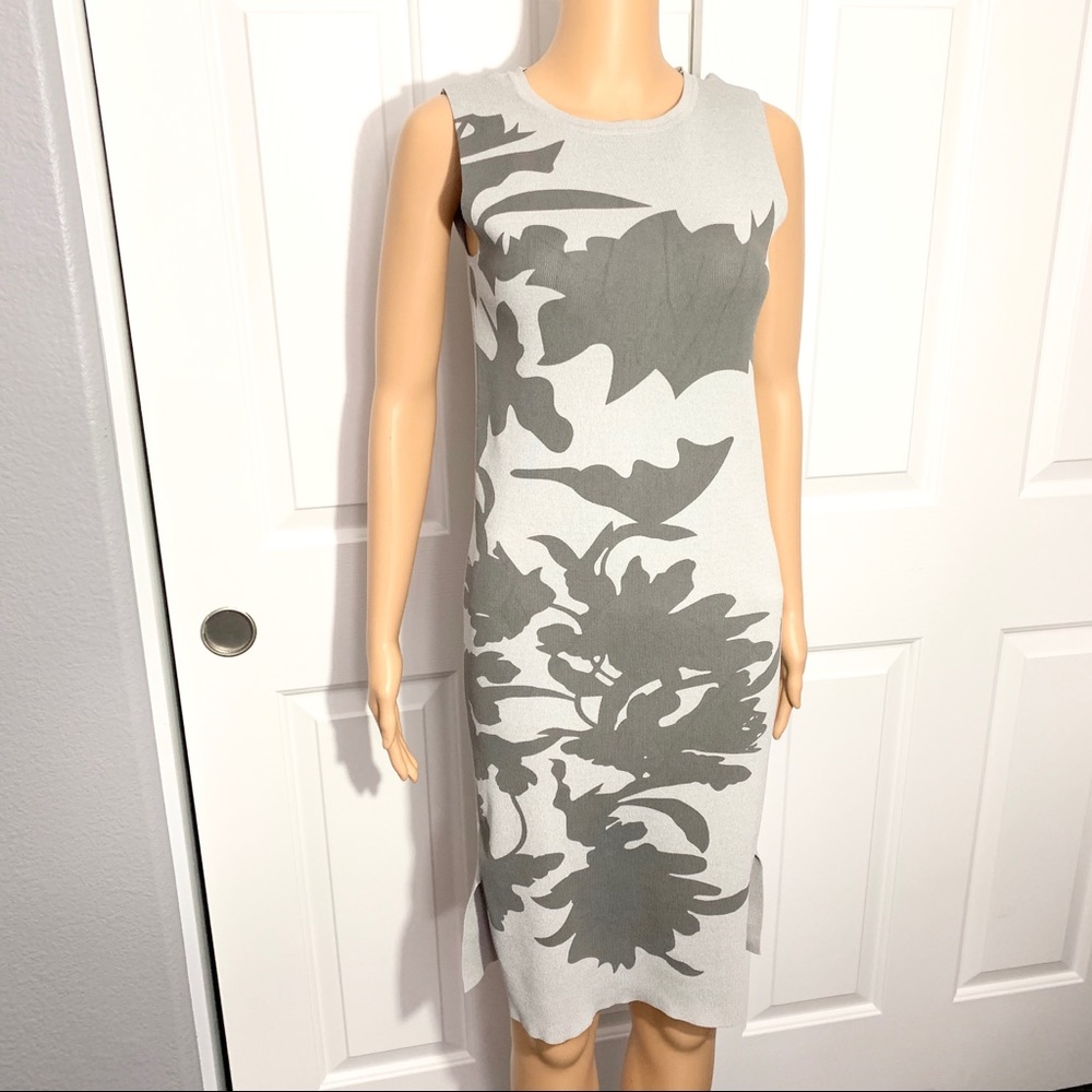 Gray Knit Floral Scoop neck Dress M